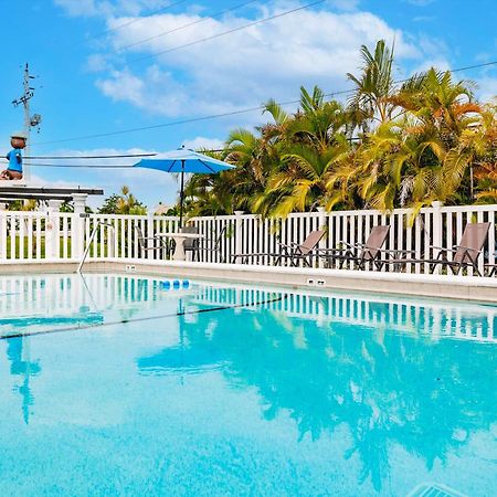2 Bed Cottage With Pool, Close To Beach! Bbq Grills & Patio Fort Myers Bagian luar foto