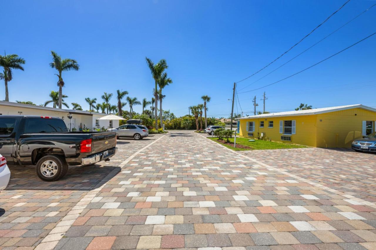 2 Bed Cottage With Pool, Close To Beach! Bbq Grills & Patio Fort Myers Bagian luar foto