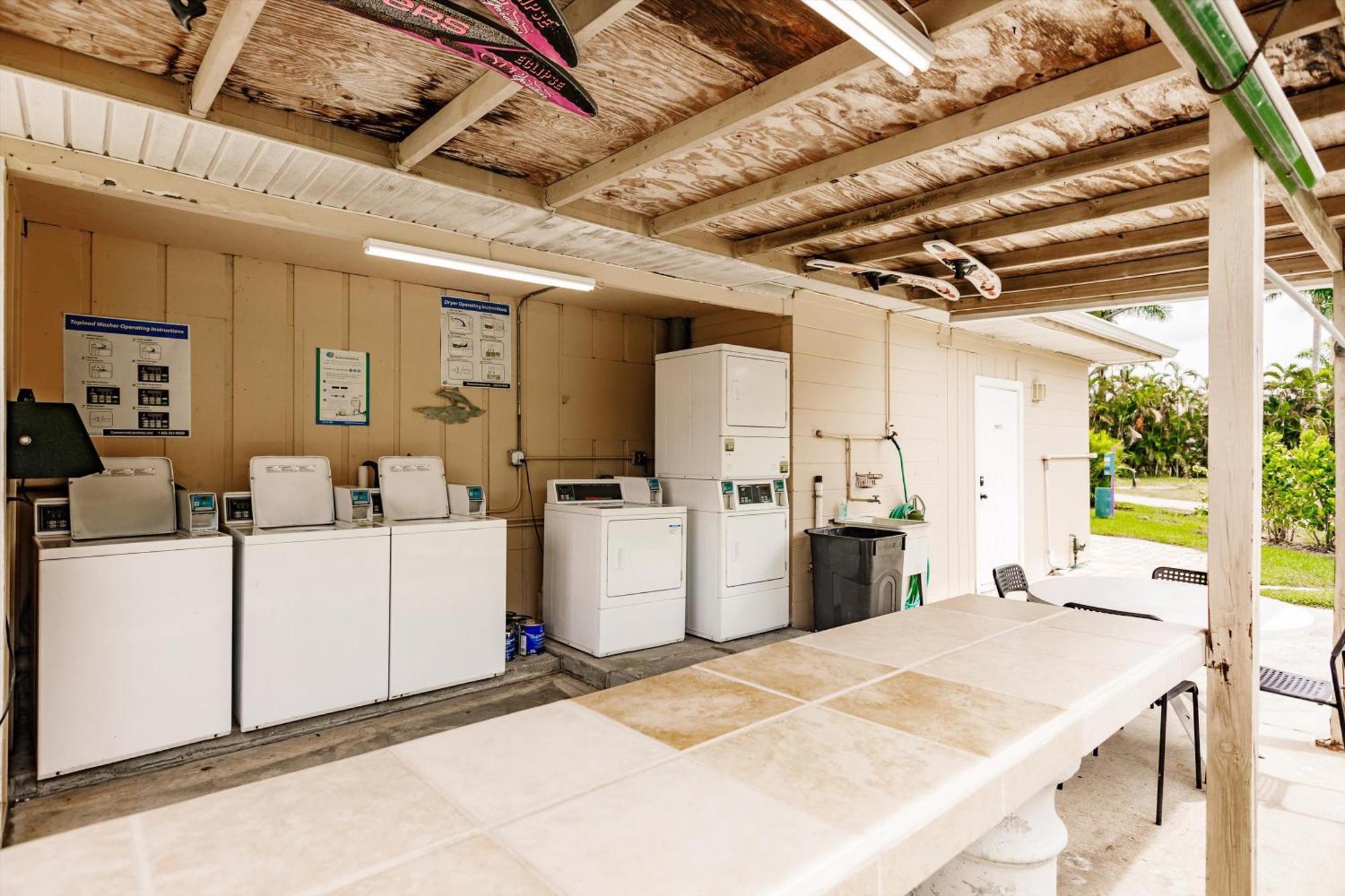 2 Bed Cottage With Pool, Close To Beach! Bbq Grills & Patio Fort Myers Bagian luar foto