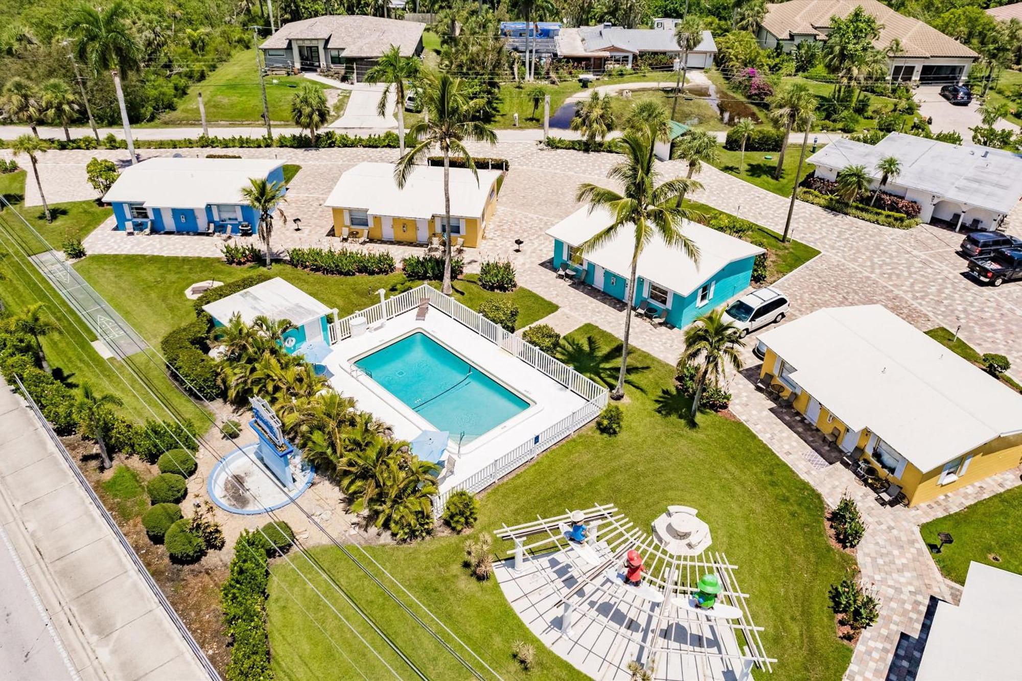 2 Bed Cottage With Pool, Close To Beach! Bbq Grills & Patio Fort Myers Bagian luar foto
