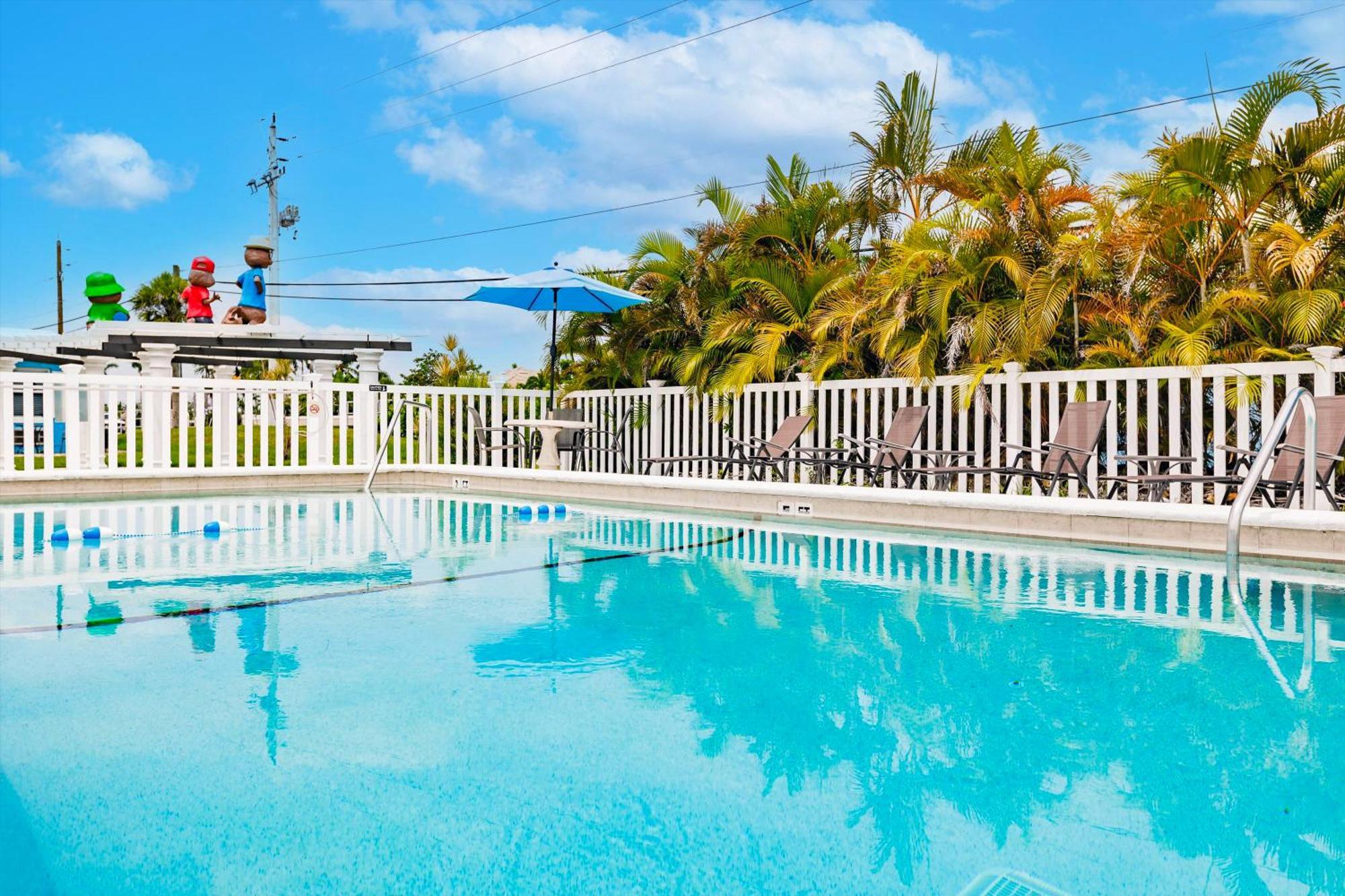 2 Bed Cottage With Pool, Close To Beach! Bbq Grills & Patio Fort Myers Bagian luar foto